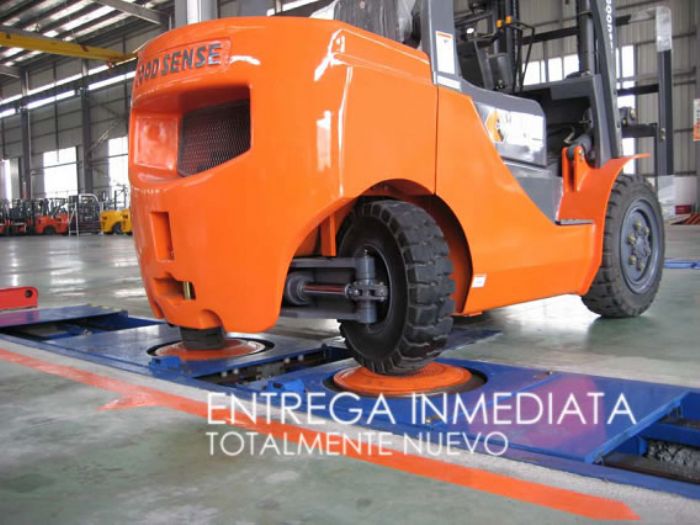 OFERTA MONTACARGAS DIESEL-GAS ENTREGA INMEDIATA